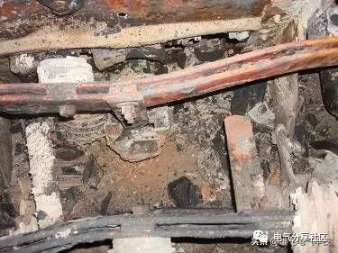 輕微開關(guān)柜故障會造成重大損失，請注意高壓電工