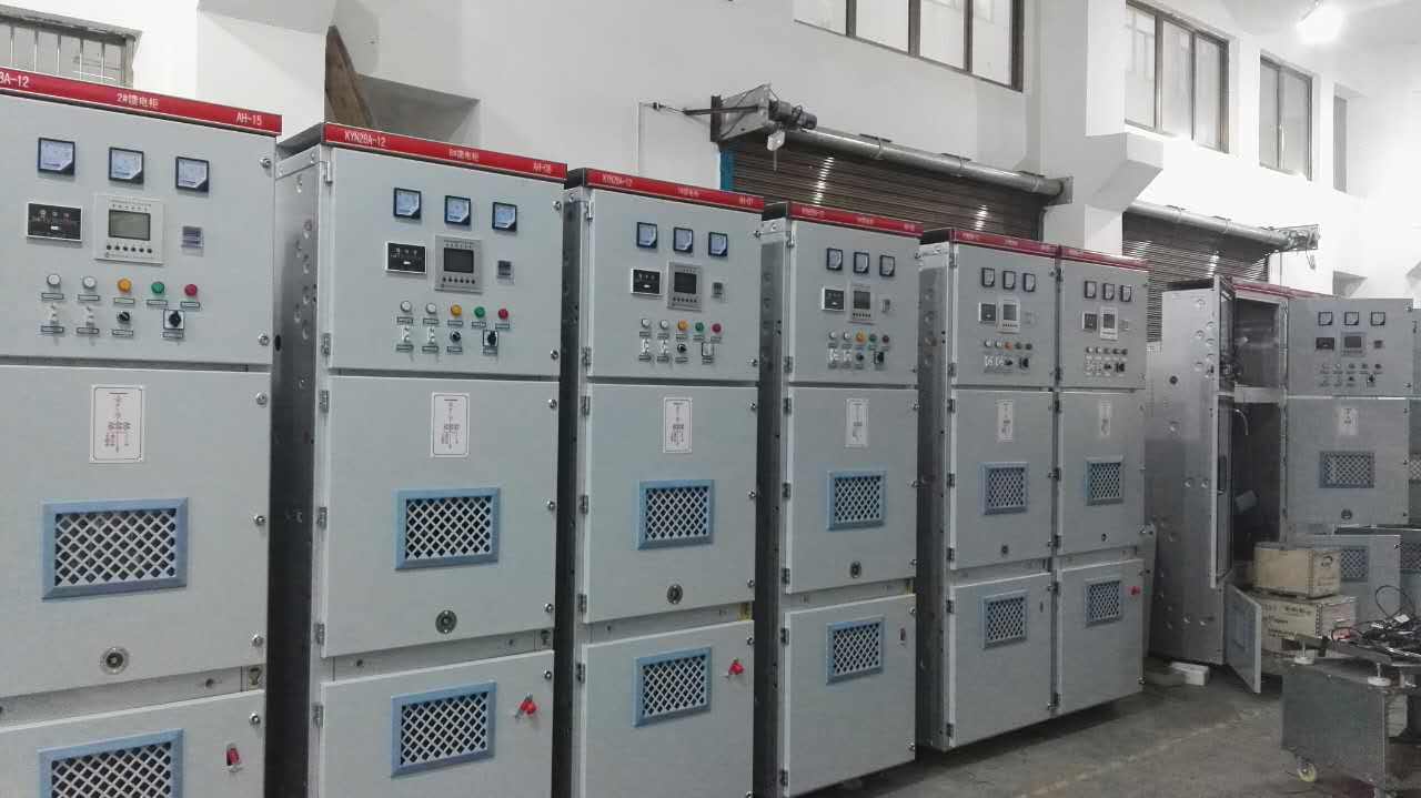 高壓開關柜時有多少個一次和二次電氣部件？