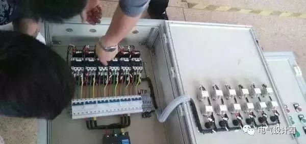 配電箱，配電柜的內(nèi)部結(jié)構(gòu)是什么？最詳細的解釋，學會收集必不可少的！